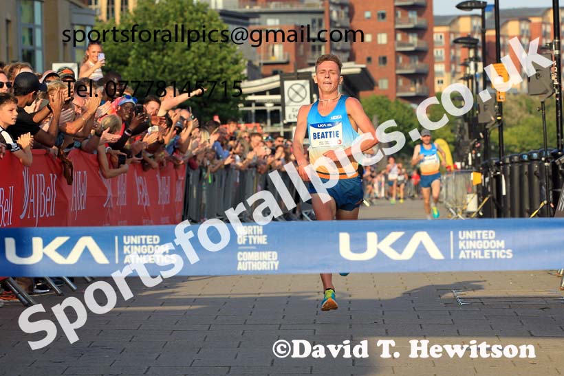 The 2023 UK Athletics Mens 5k Road Race Champs., Newcastle Quayside.  Photo: David T. Hewitson/Sports for All Pics